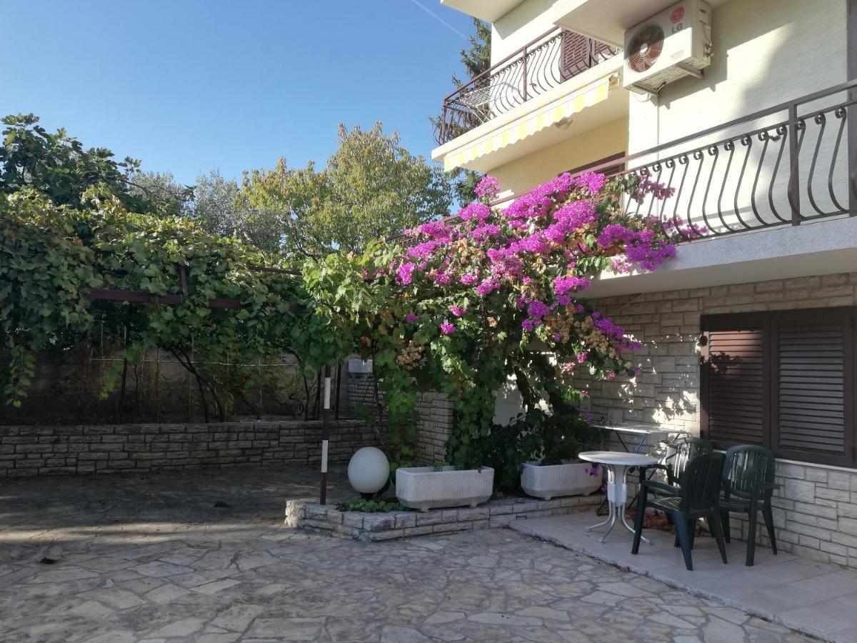 Danyja Apartments Sveti Filip i Jakov Exterior photo